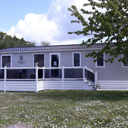 Luxury 6 Berth Lodge At Quince 10 Ferndown Exterior foto