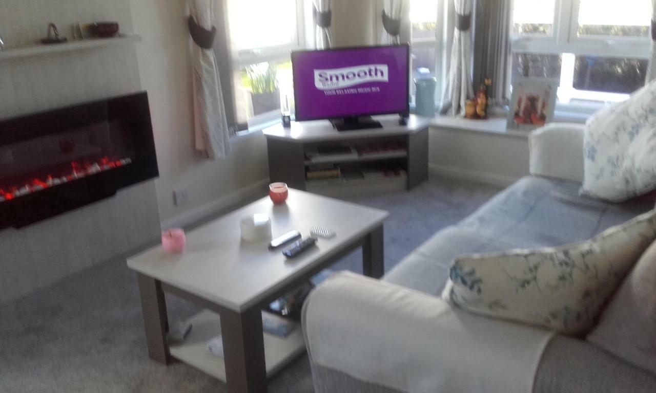 Luxury 6 Berth Lodge At Quince 10 Ferndown Exterior foto